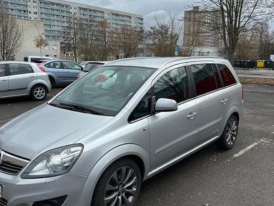 Gebraucht Opel Zafira 125 PS (91 kW) 2011 Grau Van / Kleinbus