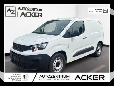 Gebraucht Peugeot E-Partner Premium 100 kW (136 PS) 2023 Weiß Van / Kleinbus
