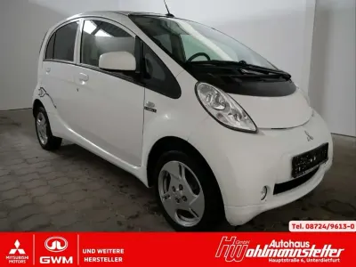 Gebraucht Mitsubishi i-MiEV 49 kW (67 PS) 2018 Weiß Kleinwagen