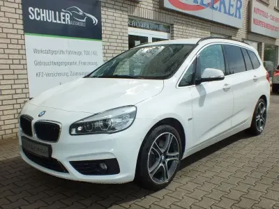 Gebraucht BMW 220 Gran Tourer Sport Line 192 PS (141 kW) 2016 Weiß Van / Kleinbus