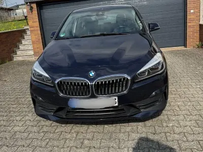 Gebraucht BMW 218 Active Tourer Sport Line 150 PS (110 kW) 2019 Blau Van / Kleinbus