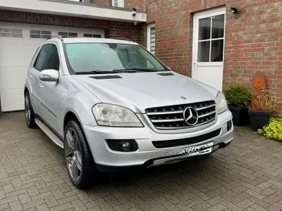 Brugt Mercedes ML320 224 HK (164 kW) 2006 Sølv SUV