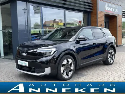 Używany Ford Explorer Premium 250 kW (340 KM) 2024 Czarny SUV