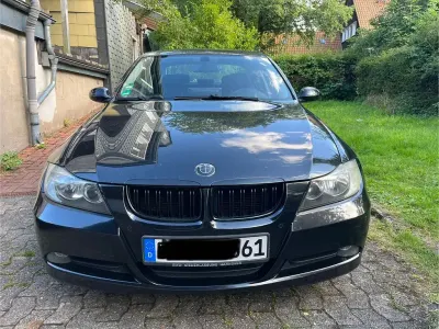 Gebraucht BMW 318 129 PS (94 kW) 2007 Schwarz Limousine
