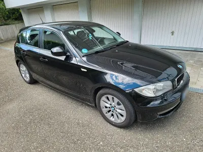 Gebraucht BMW 116 116 PS (85 kW) 2011 Schwarz Kleinwagen