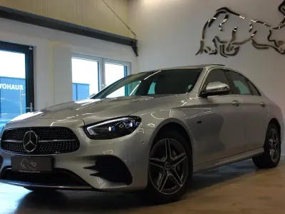 Używany Mercedes E300 AMG line 306 KM (225 kW) 2021 Srebrny Sedan/Limuzyna