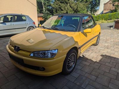 Gelb Gebraucht 1998 Peugeot 306 Cabriolet Cabrio | 3.838 €