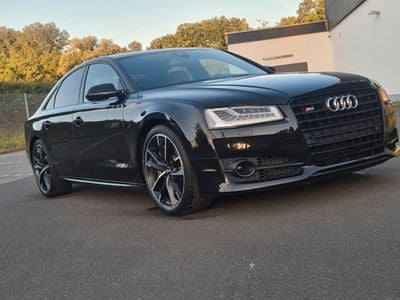 Audi S8 plus