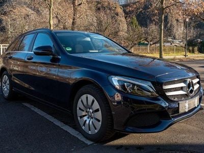 Gebraucht Mercedes C220 170 PS (125 kW) 2015 Blau Kombi