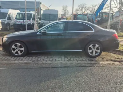 Gebraucht Mercedes E220 194 PS (142 kW) 2016 Schwarz Limousine
