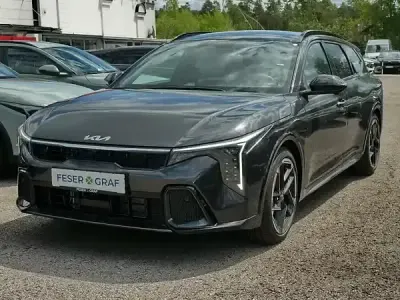 Neu Kia K4 179 PS (131 kW) 2026 Grau Kombi