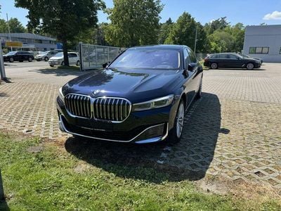BMW 750
