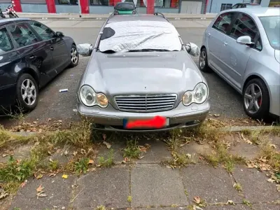 Gebraucht Mercedes C180 143 PS (105 kW) 2003 Andere farben Kombi