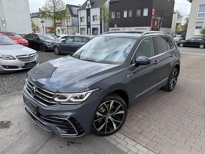 Usata VW Tiguan R-line 200 CV (147 kW) 2020 Grigio SUV