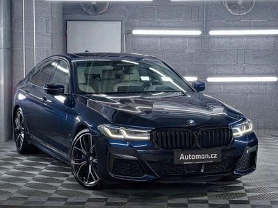 Second-hand BMW M550 530 CP (389 kW) 2023 Albastru Berlinǎ