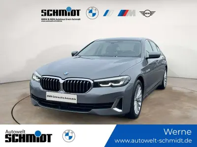 Gebraucht BMW 520 Luxury Line 190 PS (139 kW) 2023 Skycraper grau metallic Limousine