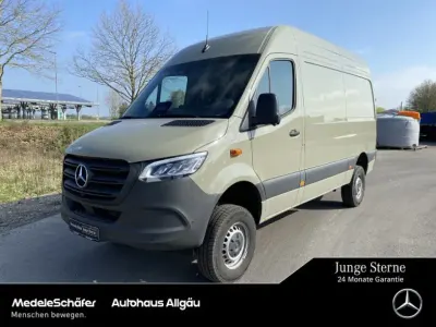 Gebraucht Mercedes Sprinter 190 PS (139 kW) 2025 Moosgrau Van