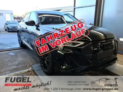 Gebraucht Audi e-tron Sportback S-Line 300 kW (408 PS) 2022 Mythosschwarz metallic SUV