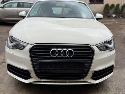 Gebraucht Audi A1 86 PS (63 kW) 2010 Weiß Kleinwagen