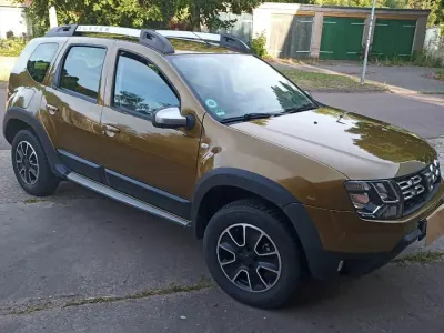 Gebraucht Dacia Duster 110 PS (80 kW) 2016 Gold SUV