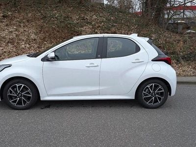 Usata Toyota Yaris Hybrid Style 116 CV (85 kW) 2022 Bianco Berlina