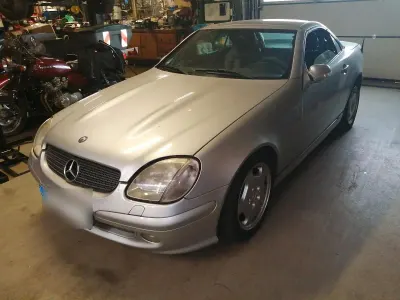 Gebraucht Mercedes SLK230 145 PS (106 kW) 2000 Silber Cabrio