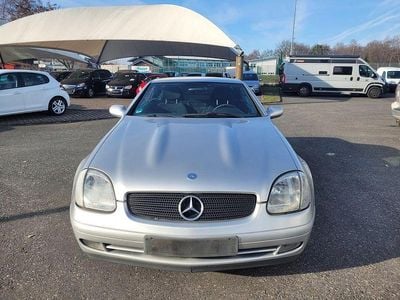 Gebraucht Mercedes SLK230 193 PS (141 kW) 1997 Silber Cabrio