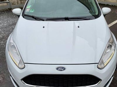 Gebraucht Ford Fiesta S 101 PS (74 kW) 2017 Weiß Limousine