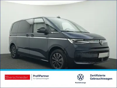 Second-hand VW T7 Style 150 CP (110 kW) 2024 Albastru Van