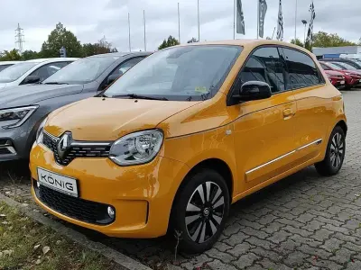 Gebraucht Renault Twingo Techno 60 kW (82 PS) 2023 Mangogelb Kleinwagen