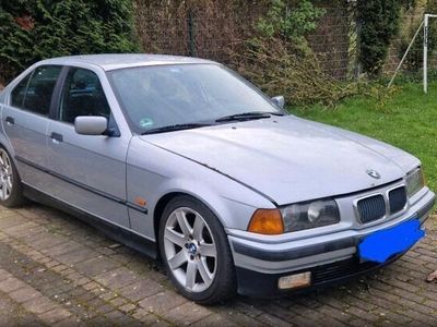 gebraucht BMW 318 E36 i Limousine