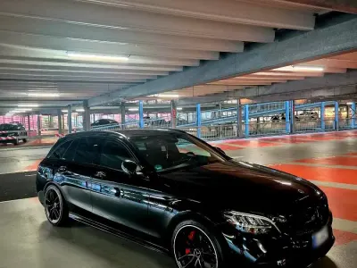 Gebraucht Mercedes C400 AMG 333 PS (244 kW) 2019 Schwarz Kombi