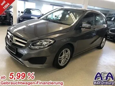 Gebraucht Mercedes B220 177 PS (130 kW) 2018 Mountaingraumetallic Van / Kleinbus