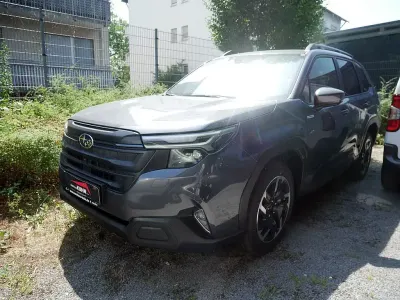 Neu Subaru Forester Exclusive+ 136 PS (100 kW) 2026 Magnetite grey SUV