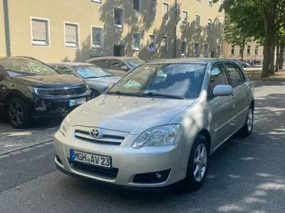 Gebraucht Toyota Corolla 90 PS (66 kW) 2007 Silber Limousine
