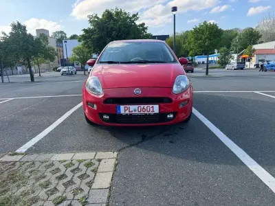 Gebraucht Fiat Punto Lounge 105 PS (77 kW) 2014 Kleinwagen