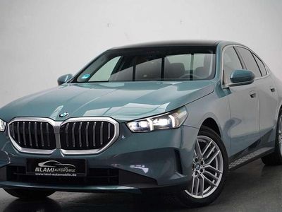 Gebraucht BMW 520 Sport Line 197 PS (144 kW) 2024 Cape york grün Limousine
