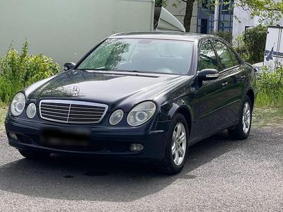 Gebraucht Mercedes E240 177 PS (130 kW) 2004 Limousine