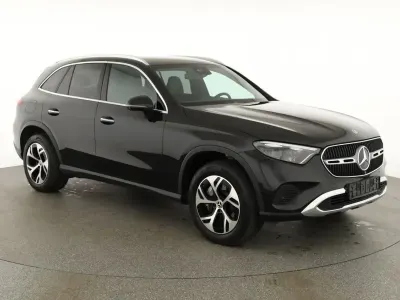 Gebraucht Mercedes GLC300e Avantgarde 333 PS (244 kW) 2024 Obsidianschwarz metalliclack SUV