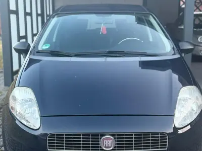 Gebraucht Fiat Punto 70 PS (51 kW) 2009 Blau Kleinwagen