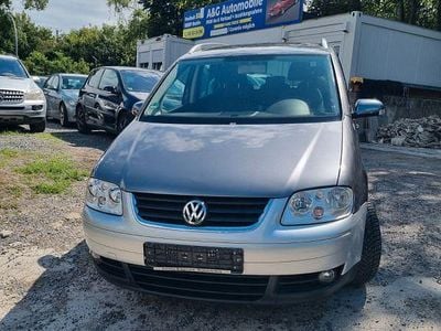 Grau Gebraucht 2006 VW Touran Highline Van / Kleinbus | 1.990 € (Superpreis)