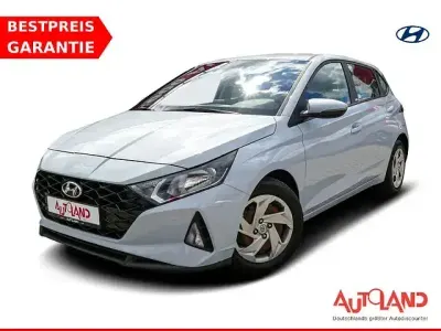Gebraucht Hyundai i20 Trend 101 PS (74 kW) 2020 Blau Kleinwagen