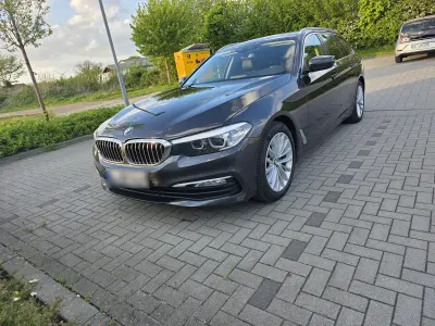 Gebraucht BMW 520 190 PS (139 kW) 2018 Grau Kombi