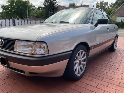 Gebraucht Audi 80 Basis 90 PS (66 kW) 1989 Silber Limousine