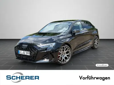 Gebraucht Audi RS3 Sport 400 PS (294 kW) 2026 Schwarz Limousine