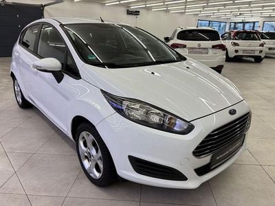 Weiß Gebraucht 2014 Ford Fiesta Trend Kleinwagen | 3.999 € (Guter Preis)