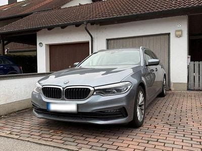 Gebraucht BMW 520 Sport Line 190 PS (139 kW) 2018 Grau Kombi