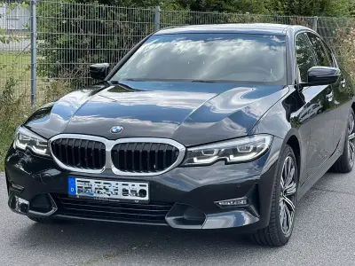 Gebraucht BMW 320 Sport Line 184 PS (135 kW) 2021 Schwarz Limousine
