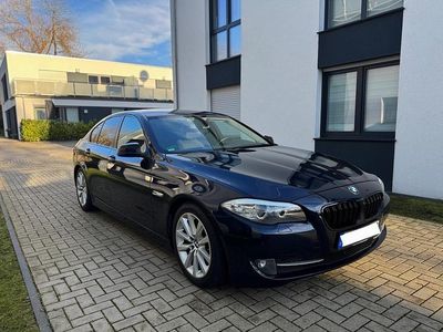 Blau Gebraucht 2011 BMW 530 Shadowline Limousine | 7.995 € (Fairer Preis)