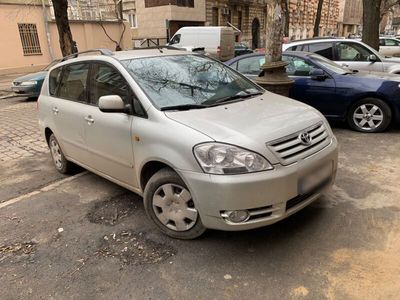 gebraucht Toyota Avensis Verso Ukrainische Zulassung